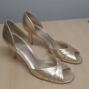 Stuart Weitzman Gold Heels